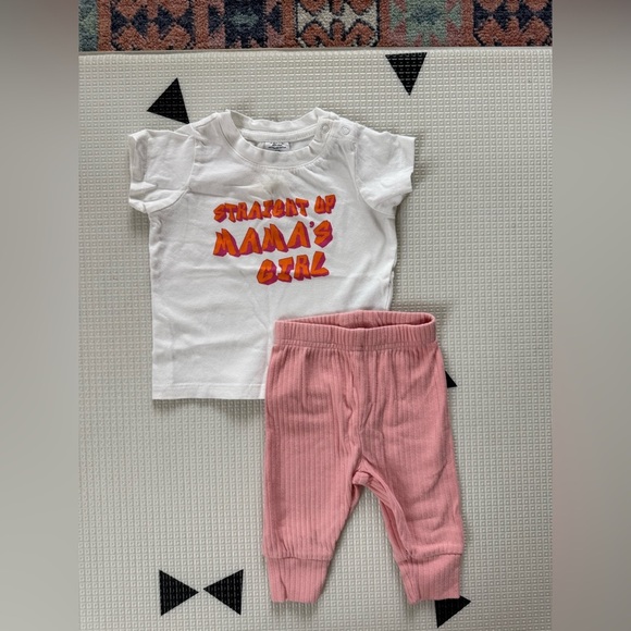 Cotton on|Baby girl cute outfit, “straight up mamas girl” tee & ribbed leggings• - Picture 1 of 5